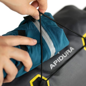 APIDURA - EXPEDITION HANDLEBAR PACK (9L) - Image 3