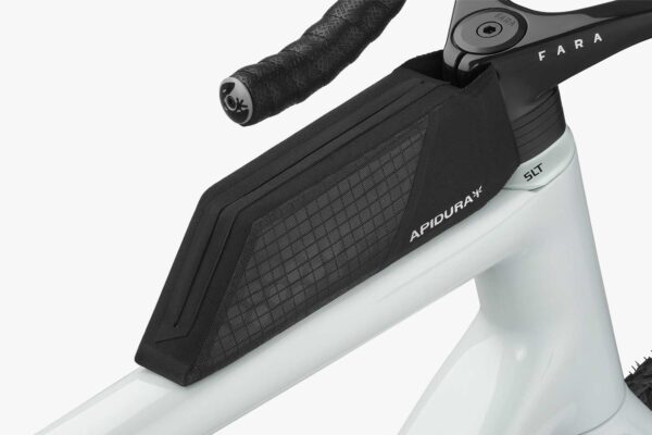 apidura-aero-bolt-on-top-tube-module-on-bike-3-1